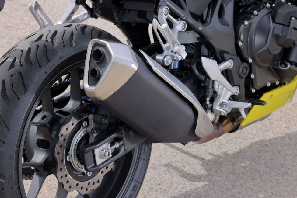 Moto - Test: Honda E-Clutch, la prova completa su CB750 Hornet e XL750 Transalp 2026