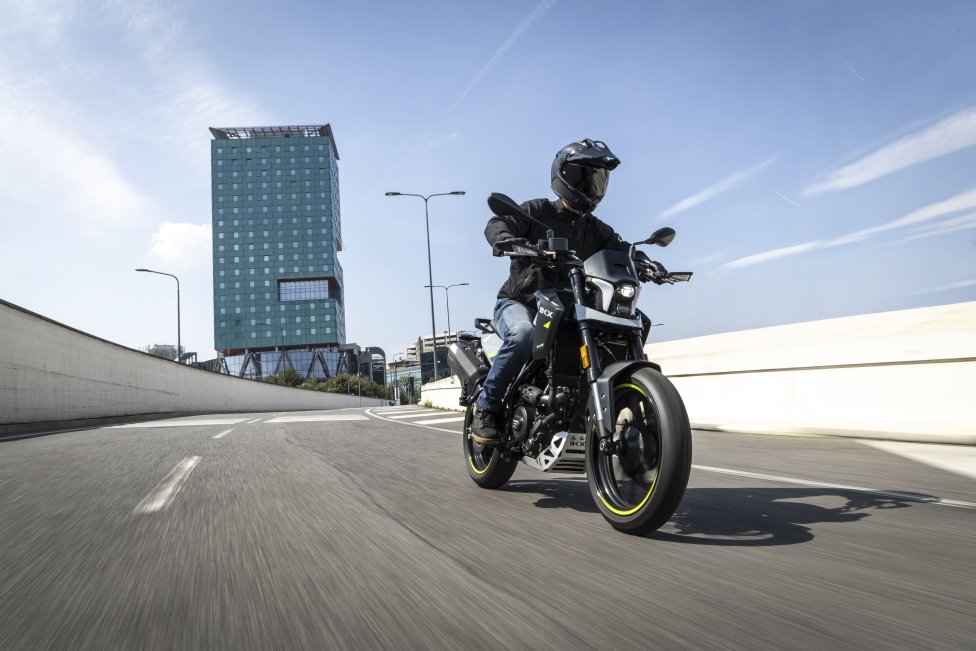 Benelli BKX 300 dan BKX 300 S: semakin berkembang