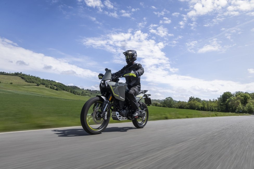Benelli BKX 300 dan BKX 300 S: semakin berkembang