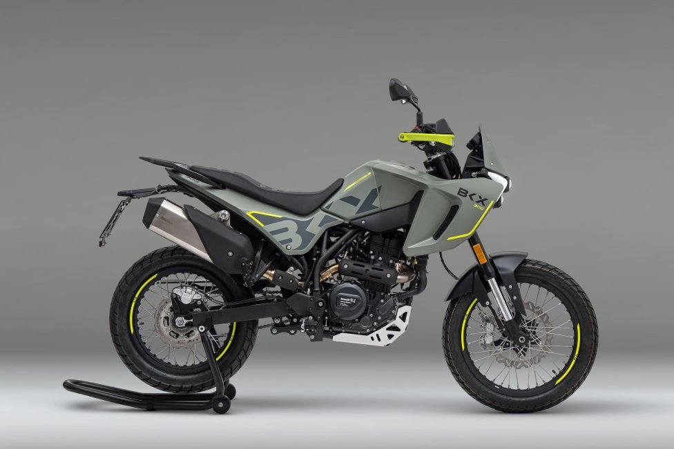 Benelli BKX 300 dan BKX 300 S: semakin berkembang