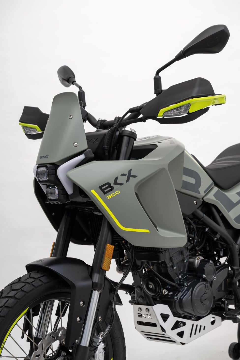 Benelli BKX 300 dan BKX 300 S: semakin berkembang