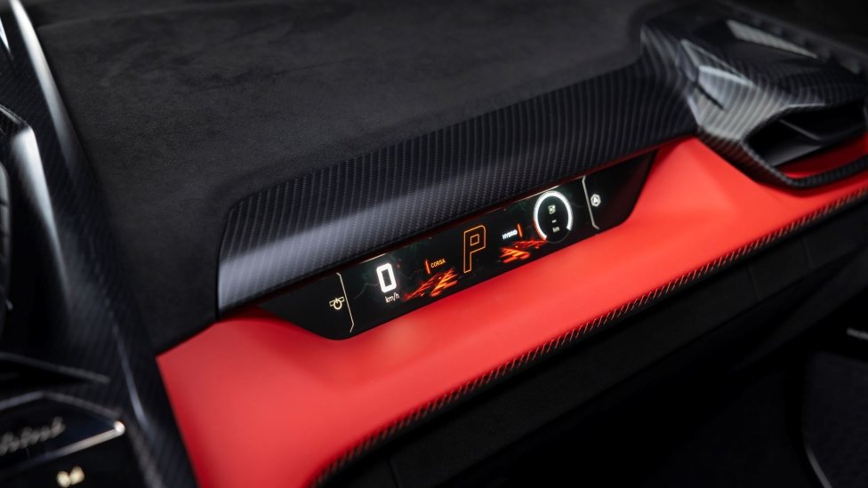 Fenomeno Roadster: la open-top più potente mai creata da Lamborghini