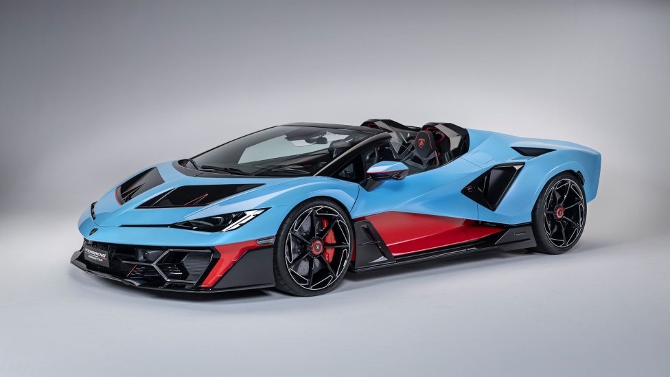 Fenomeno Roadster: la open-top più potente mai creata da Lamborghini