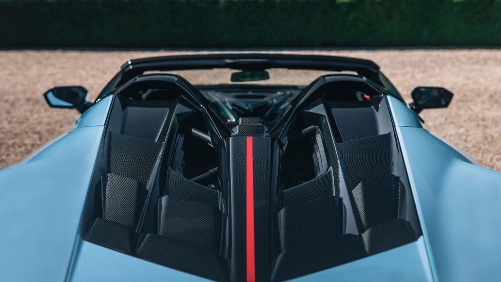 Fenomeno Roadster: la open-top più potente mai creata da Lamborghini