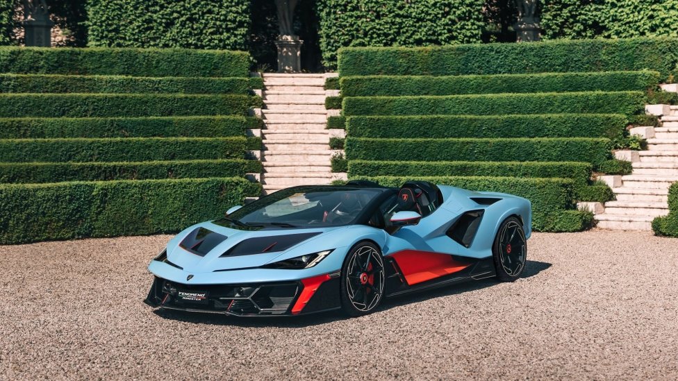 Fenomeno Roadster: la open-top più potente mai creata da Lamborghini