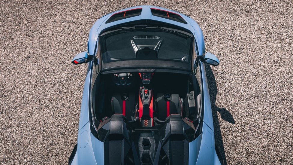 Fenomeno Roadster: la open-top più potente mai creata da Lamborghini