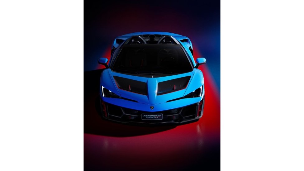 Fenomeno Roadster: la open-top più potente mai creata da Lamborghini