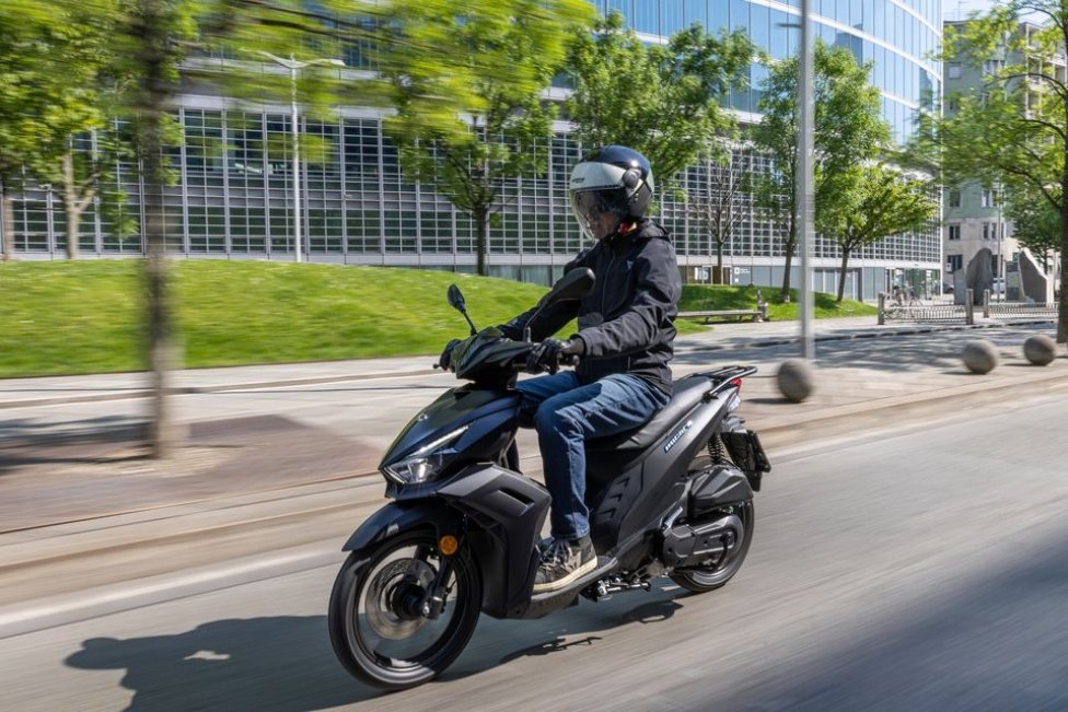 Kymco Micare: lo scooter 125 cittadino antitraffico
