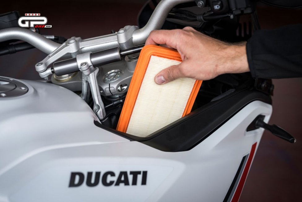 PROVA Ducati DesertX, il V2 è cazzuto anche in fuoristrada!