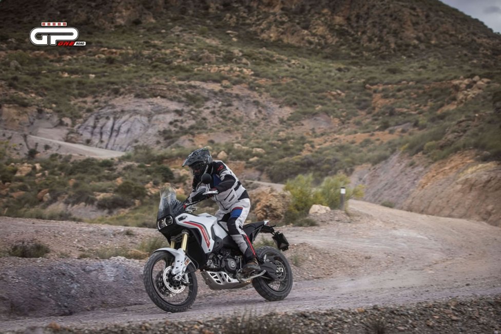 PROVA Ducati DesertX, il V2 è cazzuto anche in fuoristrada!
