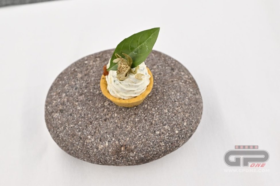 Master of Hospitality: cena al buio in Alpinestars con Jorge Martin alla guida
