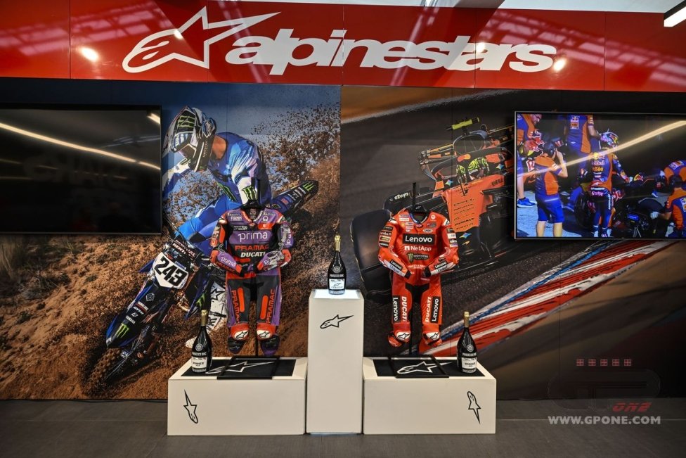 Master of Hospitality: cena al buio in Alpinestars con Jorge Martin alla guida