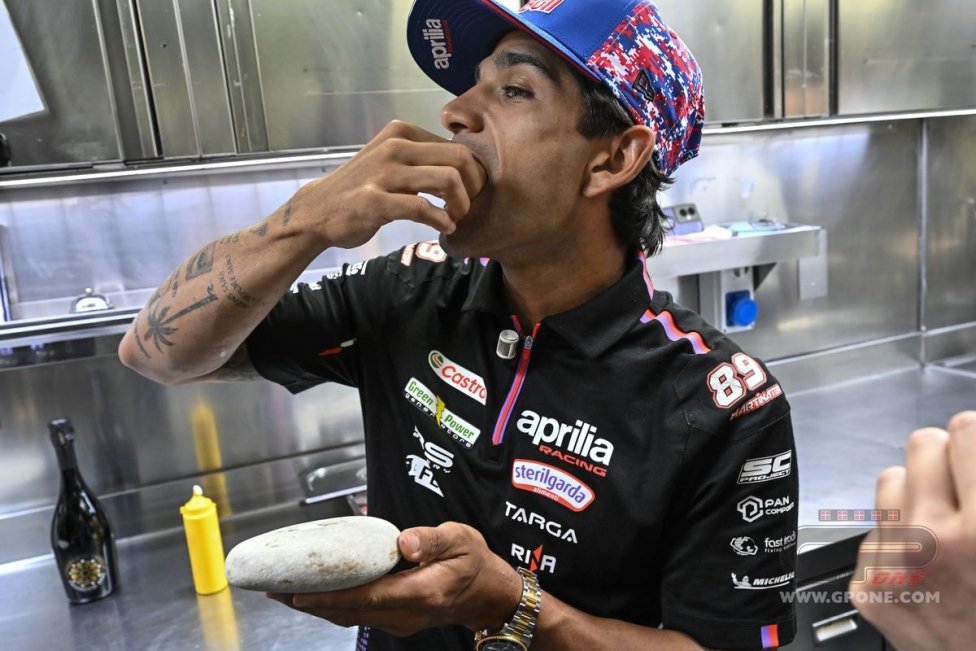 Master of Hospitality: cena al buio in Alpinestars con Jorge Martin alla guida