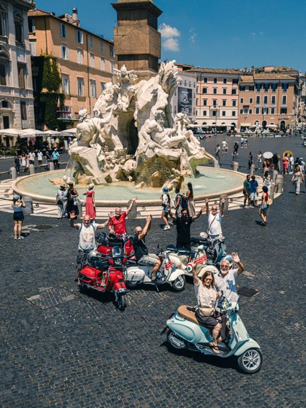 Vespa in Rome: The Most Well-Attended Rally in History!
