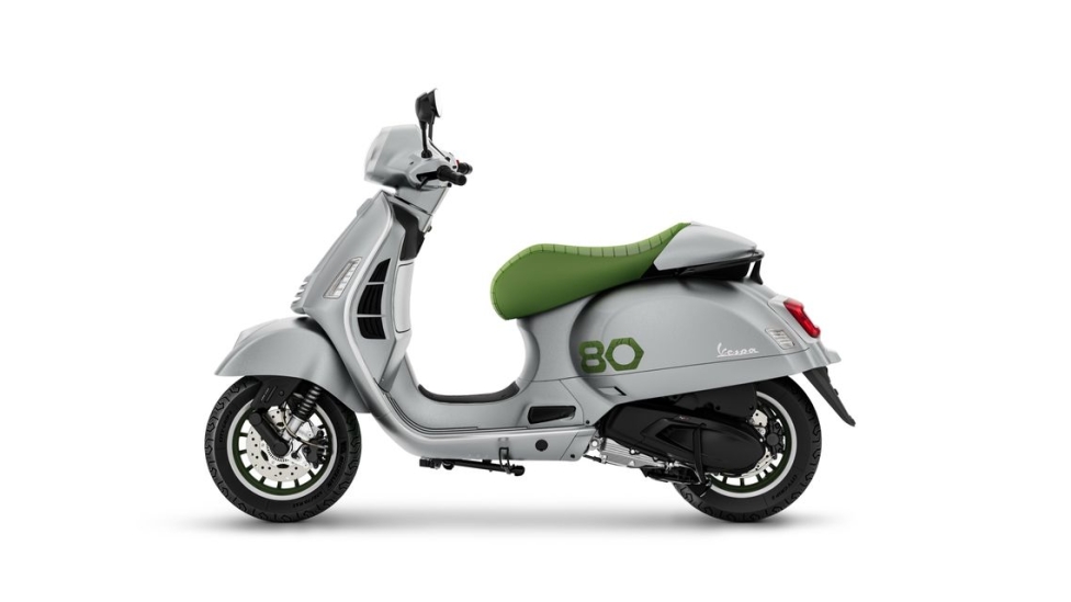 Vespa “Edisi Ke-80”: edisi koleksi, hanya diproduksi sebanyak 1.946 unit
