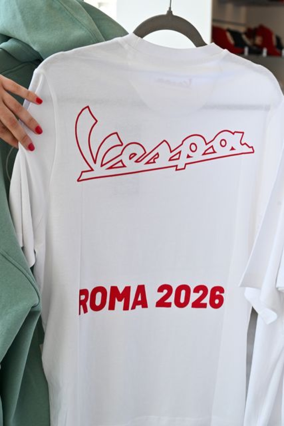Vespa in Rome: The Most Well-Attended Rally in History!