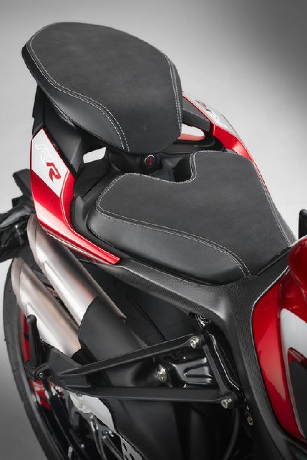 MV Agusta: ingegneria e materiali pregiati