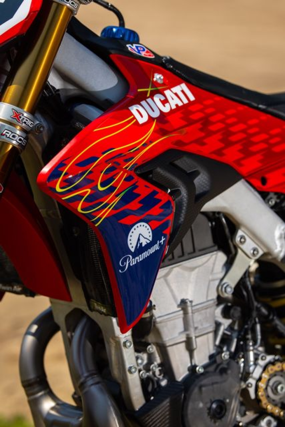 Ducati: una livrea firmata Troy Lee per Tony Cairoli