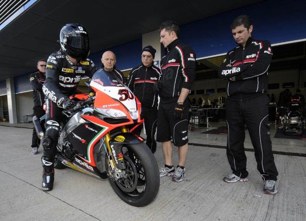 Guintoli a Jerez con l'Aprilia