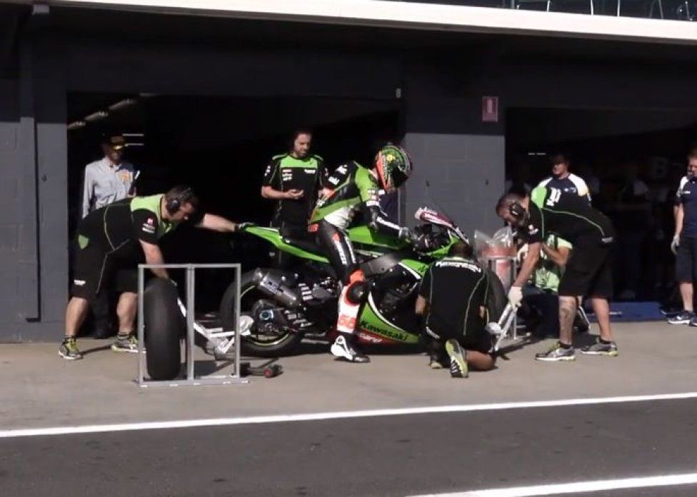 Sykes in una simulazion di Pit-Stop