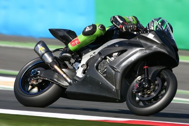 Moto - News: SBK: Si riparte dai test Kawasaki