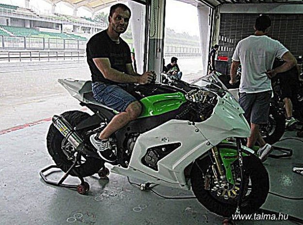Moto - News: SBK: Debutto di Talmacsi