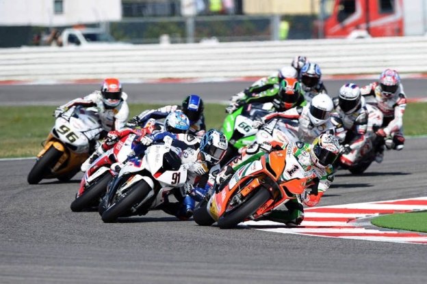 SBK: SBK: 24 piloti in griglia, manca Haga