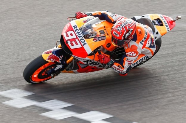 QP: Marquez imprendibile, Rossi e Lorenzo in prima fila