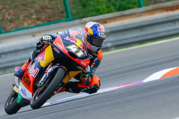 Brno: vola Binder, ma Migno e Bastianini non mollano 