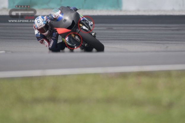 Eccola! La Yamaha M1 con la doppia carena!
