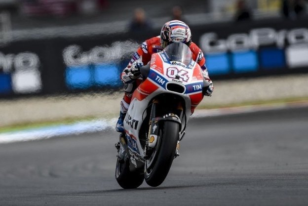 MotoGP: Ducati all'attacco: 1° Dovizioso, Rossi dopo un problema solo 16°
