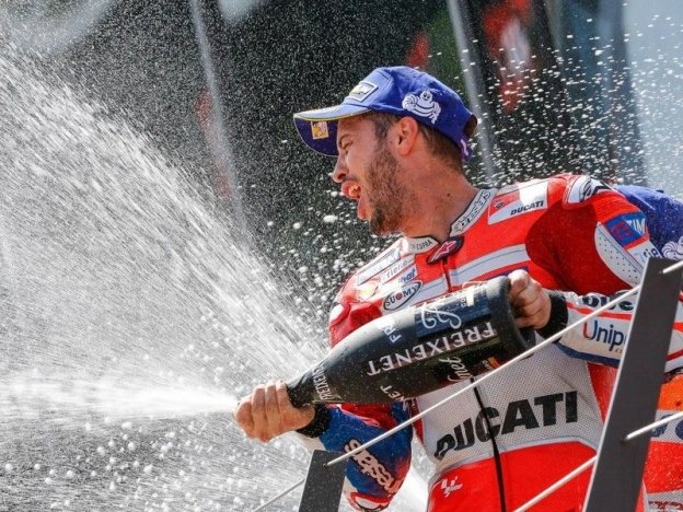 MotoGP: Dovizioso scherza: fanculo Marquez, ti ho fregato