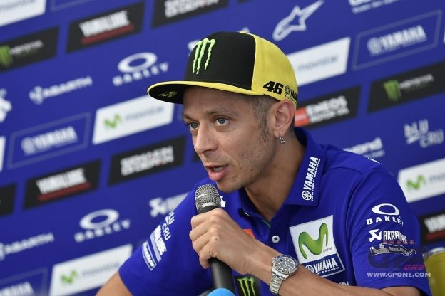 MotoGP: Valentino dopo l'operazione: mi sento già bene