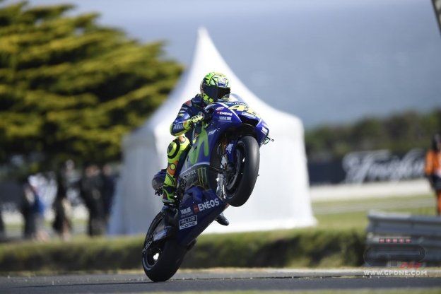 MotoGP: Rossi: correre alla 16 può essere pericoloso