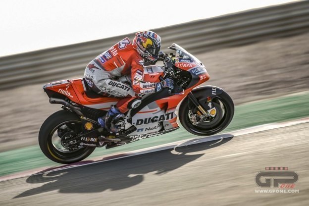 MotoGP: FP1: Doppietta tricolore a Losail con Dovizioso e Rossi