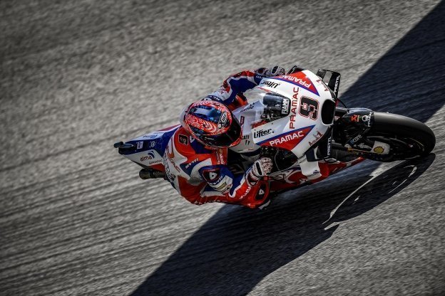 MotoGP: Petrucci: "Lorenzo se ne frega, potevamo farci male"