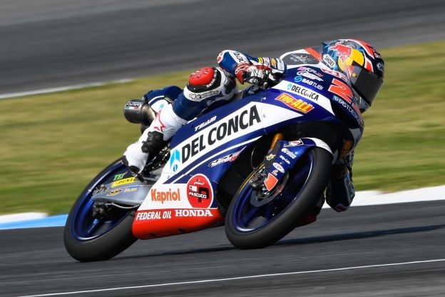 Moto3: Italian job a Buriram: vince Di Giannantonio, a terra Bezzecchi