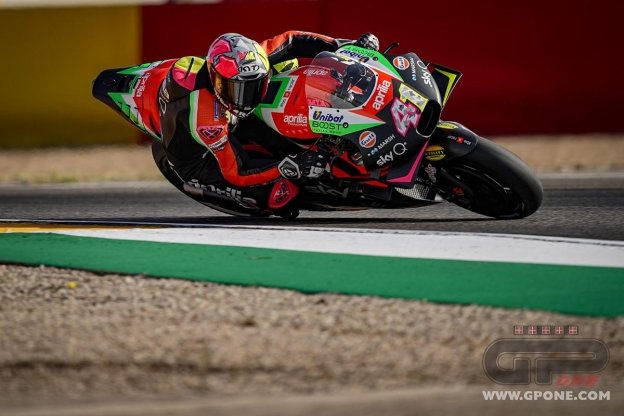 MotoGP: A.Espargarò: "Credetemi, osservare Marquez guidare è incredibile"
