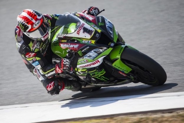 SBK: Magny-Cours: Johnny Rea sfida Alvaro Bautista e Noriyuki Haga