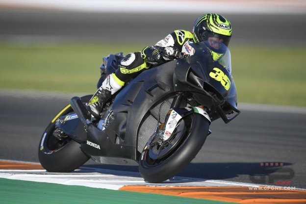MotoGP: Crutchlow: "Per aiutare Alex Marquez, Honda mi ha 'rubato' tre tecnici"