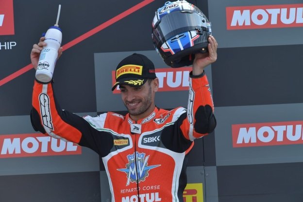 SBK: MV Agusta sfoggia il tridente nel 2020: c’è anche De Rosa