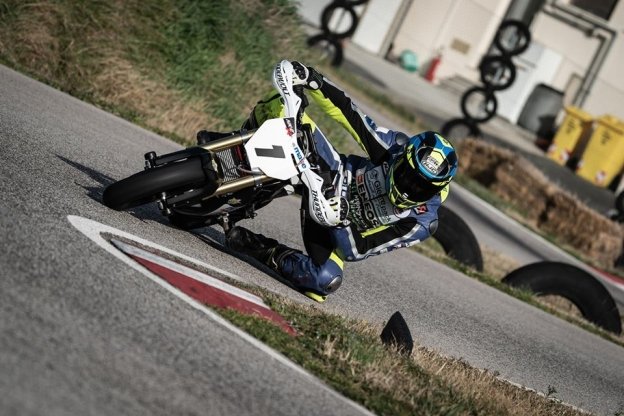 News: Contest Thundervolt: Reggiani mette in palio una sella per il campionato