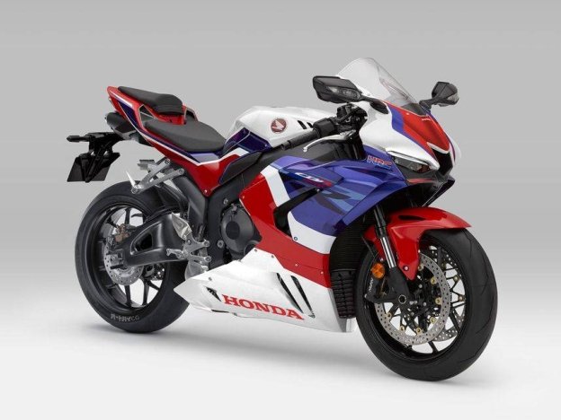 Moto - News: Honda CBR 600: il ritorno della Supersport con una piccola Fireblade?