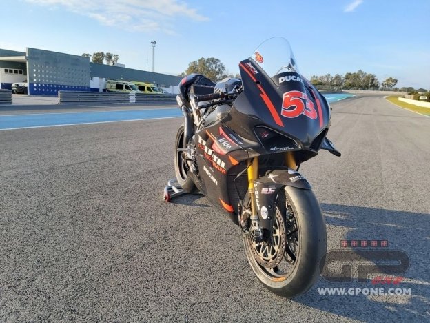 SBK: Jerez: ecco la Ducati V4 del team Barni per Rabat con sospensioni Ohlins