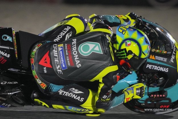 MotoGP: Rossi: "Stresso troppo le gomme. Il problema è chiaro, non la soluzione"