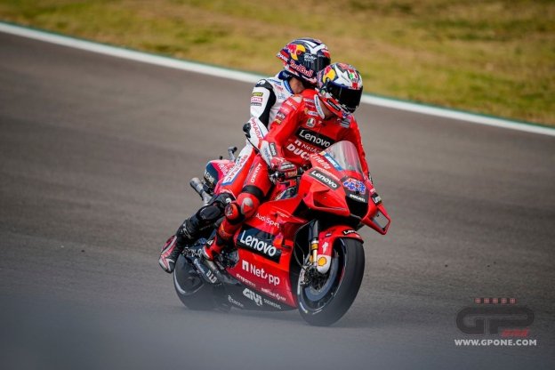 MotoGP: Zarco: "La mia Ducati è andata a fuoco? È perché abbiamo 300 CV!"