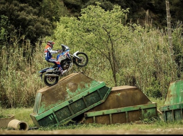Moto - News: Toni Bou e l'allenamento trial con l'Africa Twin: il nuovo video
