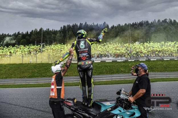MotoGP: Rossi: "non è stata una sfida con me stesso restare in pista con le slick"