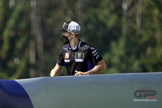 MotoGP: Vinales si pente: "Chiedo scusa a Yamaha, ero al top della frustrazione"