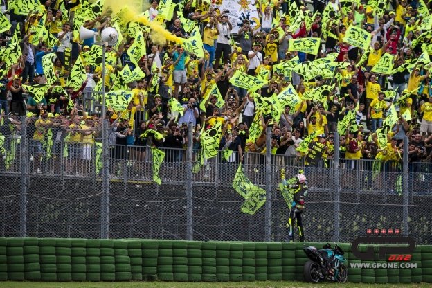MotoGP: VIDEO A Misano in 60.000 tifano Rossi ed il ritorno alla normalità